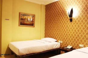 Отель Twins Hotel  Джакарта